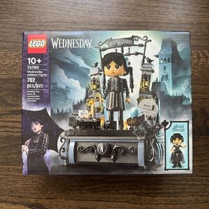 LEGO Wednesday Addams Figure 76780 | NIB